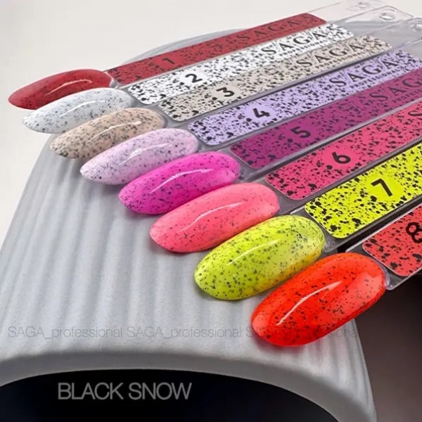Saga Гель-лак Black Snow №01, 9 мл